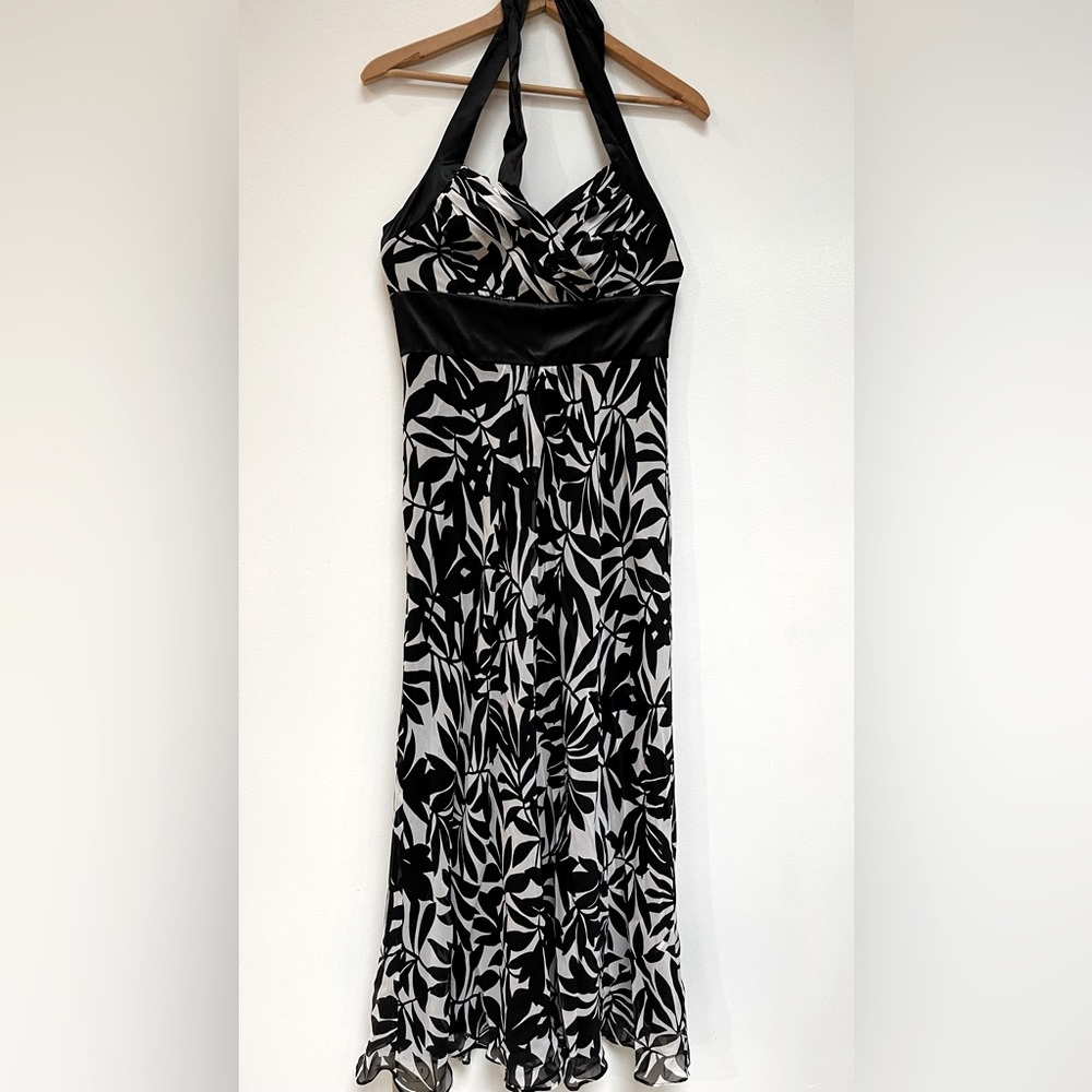 Beautiful cocktail dress! Great condition.